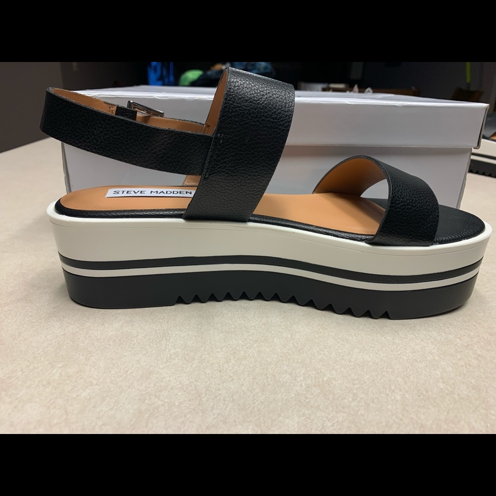 New Steve Madden ‘Adora’ black platform sandals.